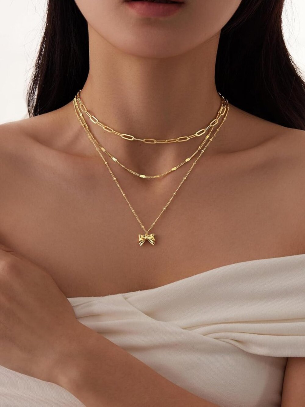 Layered Gold Bow Necklace Set 3-Piece Bows Pendant NWT - Picture 2 of 4